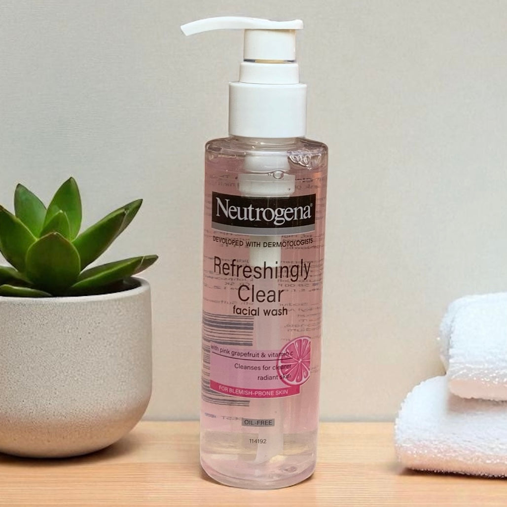 Neutrogena Refreshing Clear Face Wash 200ml