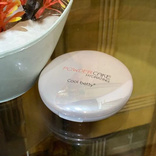 Cool betty powder cake - Makeup