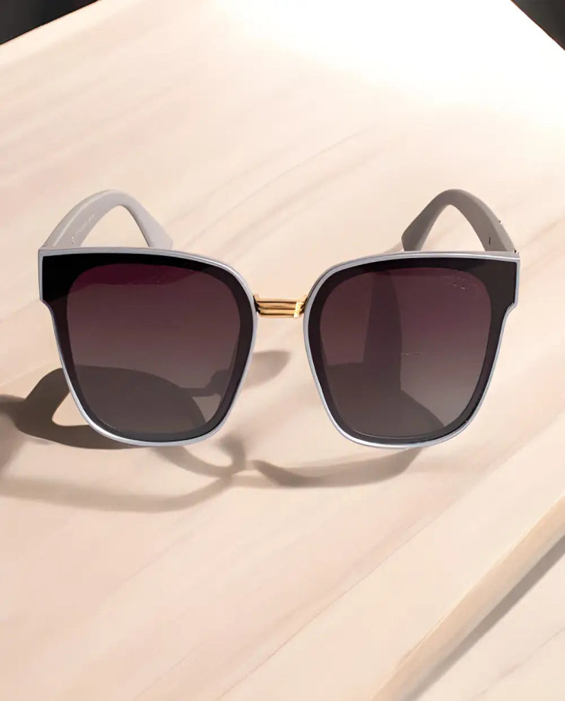 Gucci Sunglasses With Leather Case & Box - sunglasses