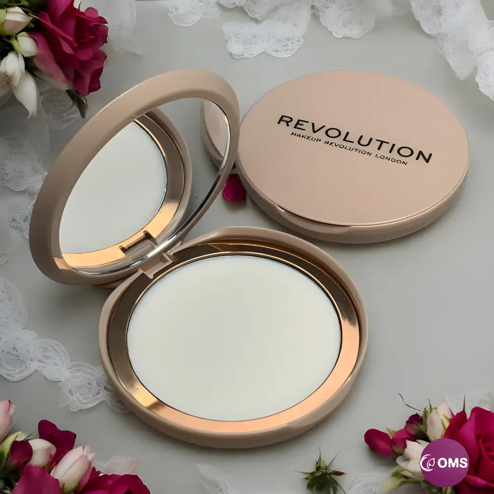 Revolution Super Dewy Blurring Balm Pore Blurring Compact - makeup setting powder
