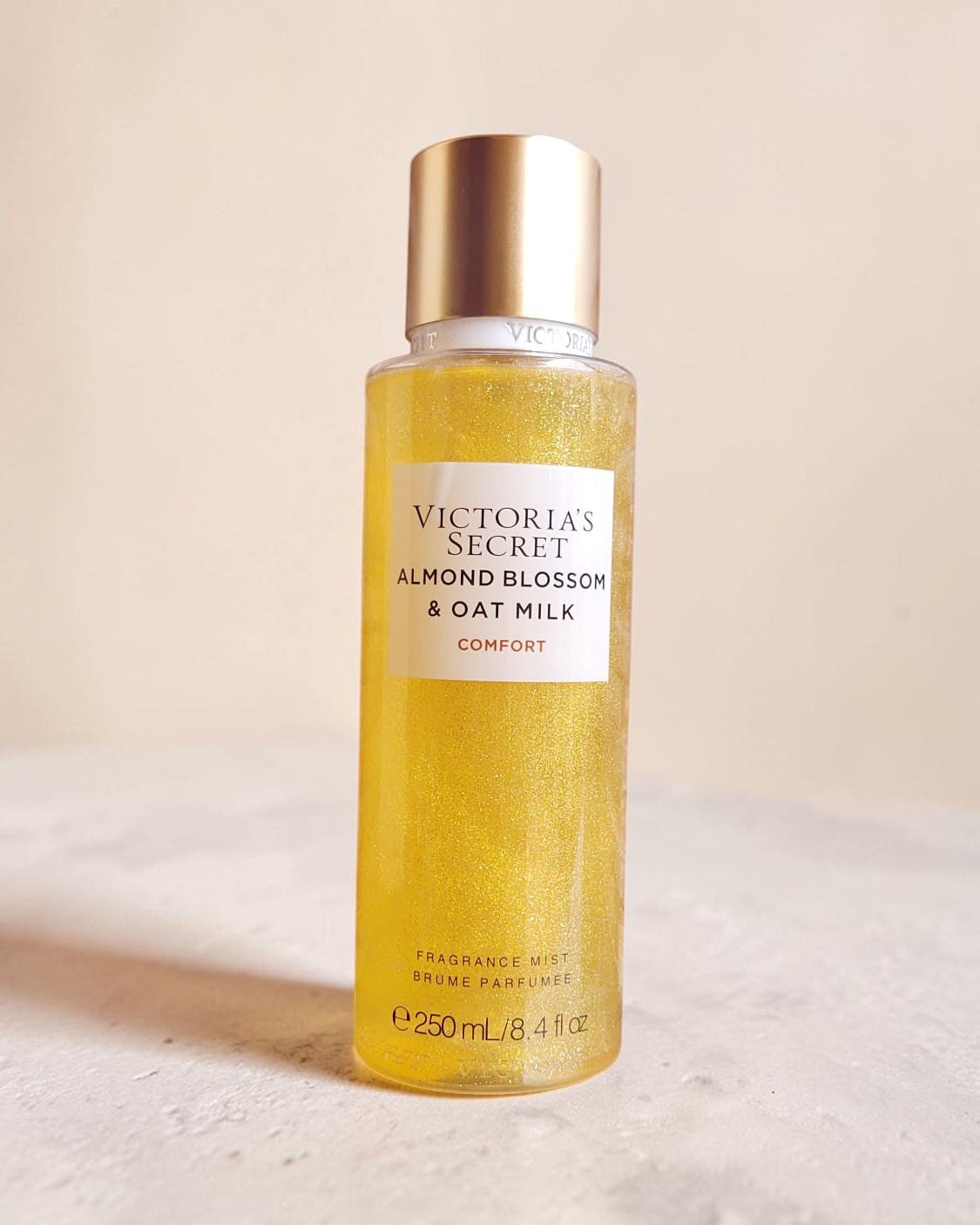 Victoria's Secret Shimmer Almond Blossom & Oat Milk Mist