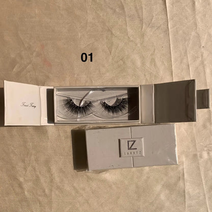 Lavatz Eyelashes