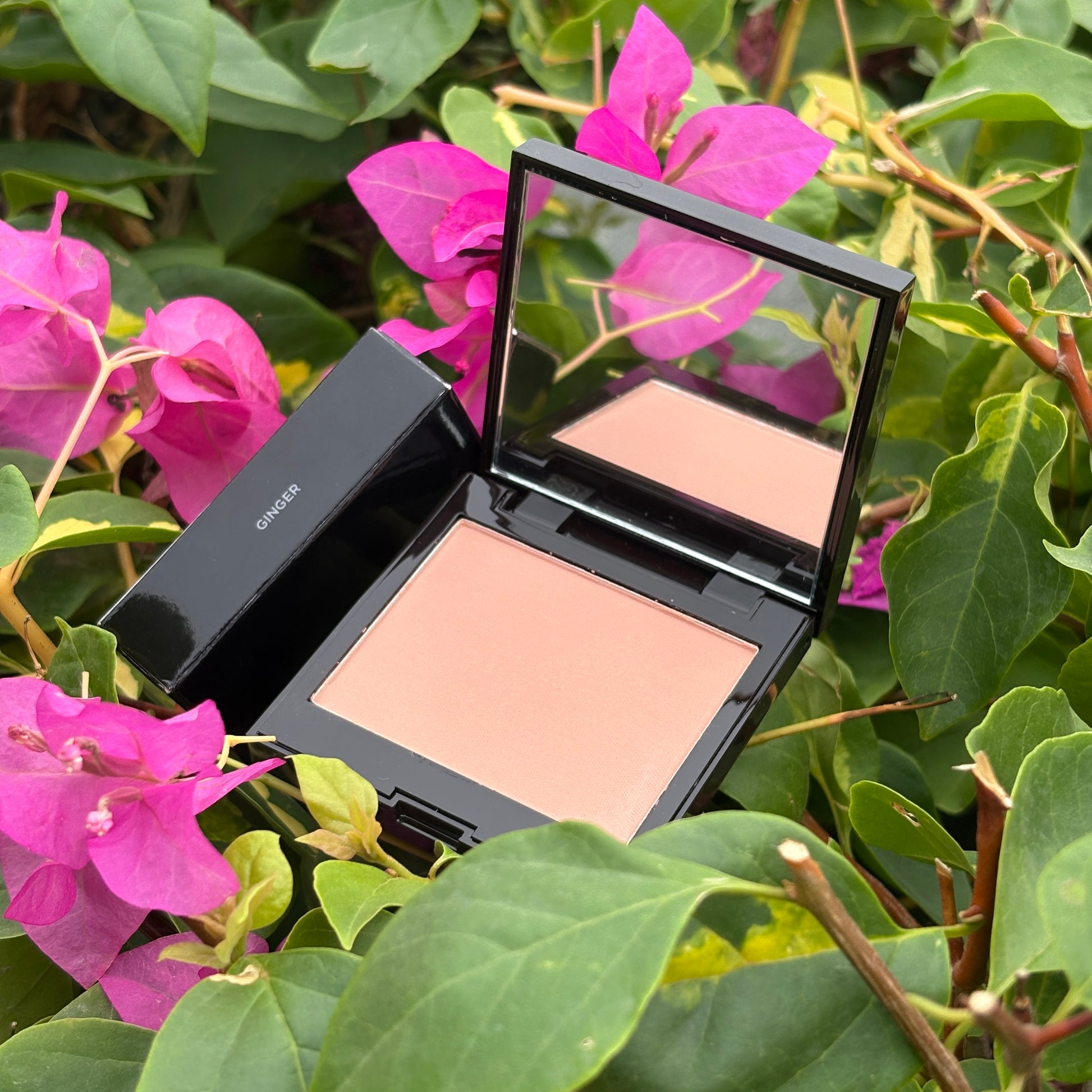 laura mercier blush 