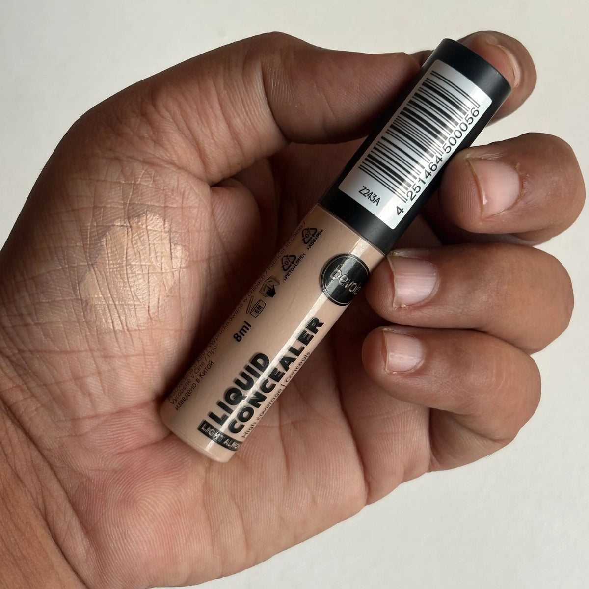 Bevola Liquid Concealer