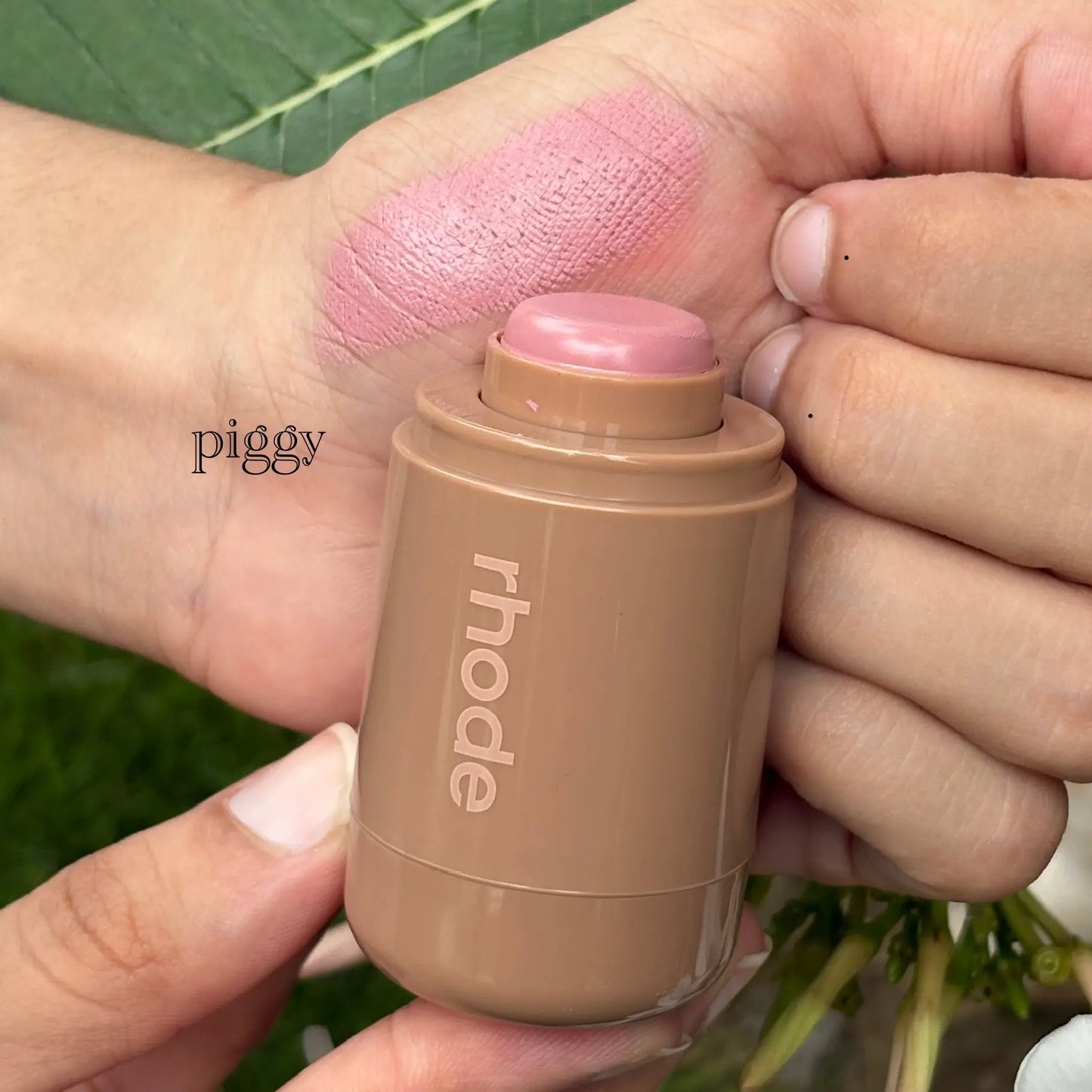 rhode blush shade piggy 