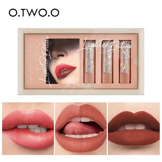 O.Two.O glaxy lipsticks